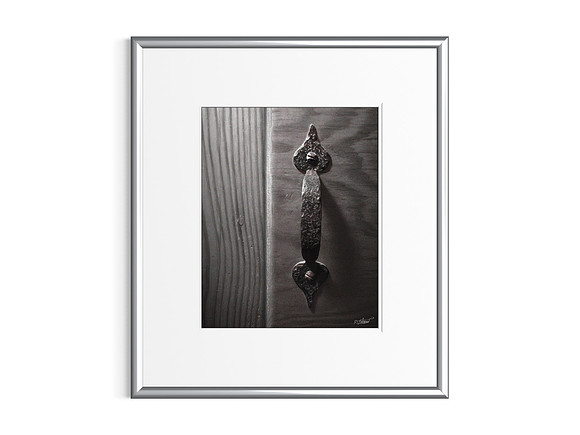DOOR PULL